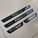 Passat yazılı Pleksi Kapı eşikleri