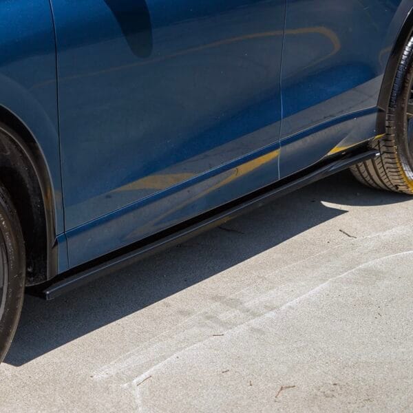 Tiguan 2024+ Marşpiyel Pianoblack